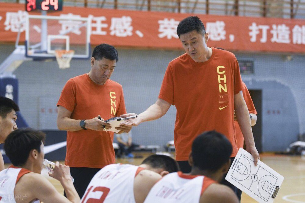 战报沃特斯22分 任骏飞15+12 广东7人上双终结深圳4连胜CBA常规赛广东主场迎战深圳，广东目前排在联赛第五，上场比赛他们输给了上海，周琦继续缺阵，深圳则是最近一波4连胜排在联赛第六。